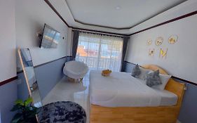 Baan Tipsukon
